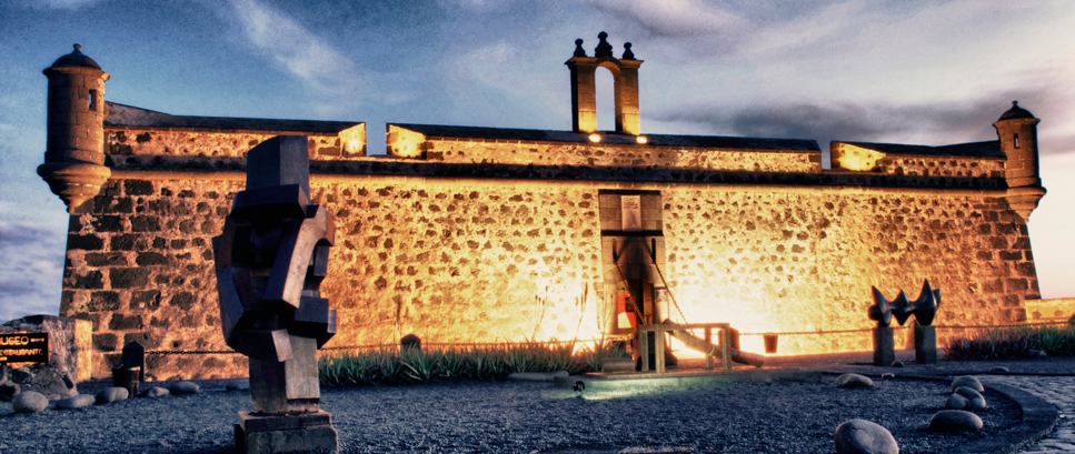 Restaurante Castillo de San José en Lanzarote: teléfono 928 81 23 21, horarios