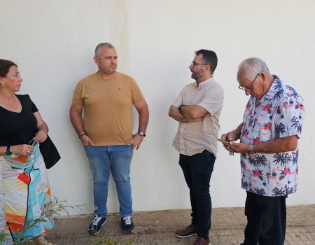 Jacobo Lemes visita Tinasoria para ver los avances del plan de apoyo a la empleabilidad “Cuidando Lanzarote”