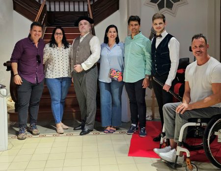 El público abarrotó la Casa de la Cultura Agustín de la Hoz