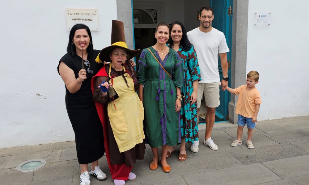Abigail González celebra el éxito del espectáculo de títeres “El tesoro del fantasma”