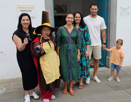 Abigail González celebra el éxito del espectáculo de títeres “El tesoro del fantasma”
