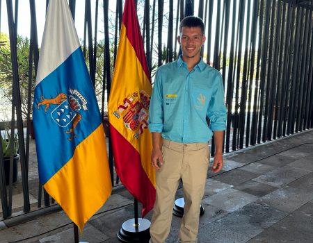 Tinajo felicita al vecino Adrián Curbelo Clavijo