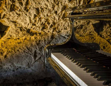 Encuentro musical. Auditorio, Cueva de los Verdes