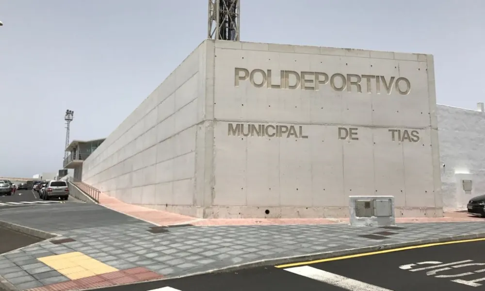 Parrandeando en el Pabellón Municipal de Tías