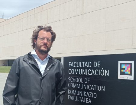 Tenique Cultural presenta su proyecto Destiladera en la Universidad de Navarra