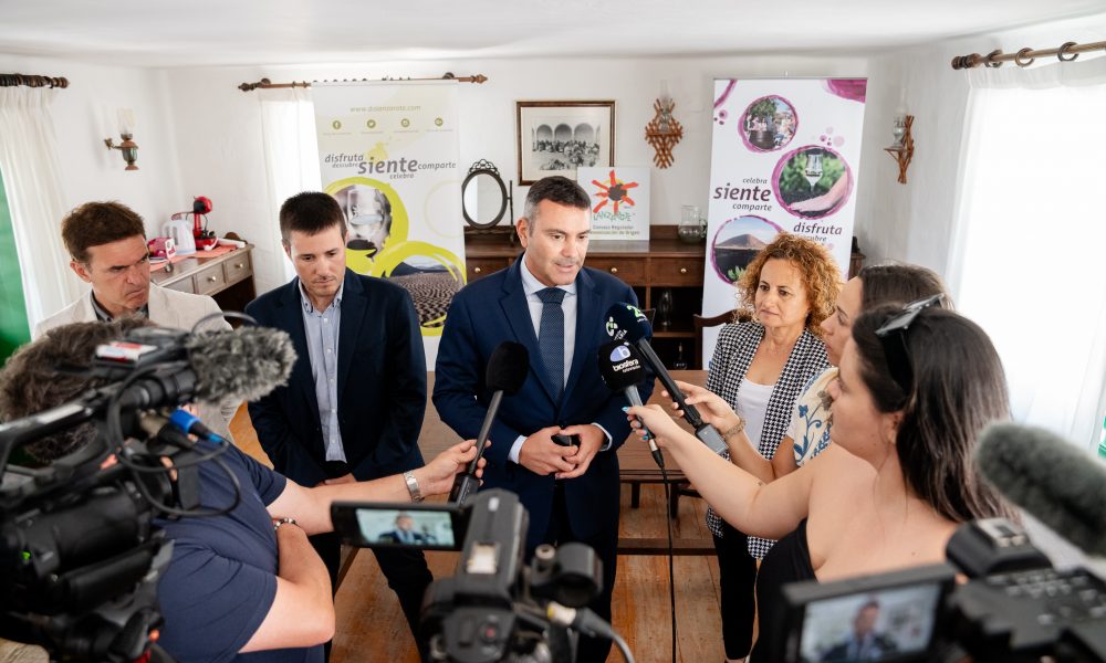 Consejo Regulador de Vinos y SPEL-Turismo Lanzarote formalizan un acuerdo