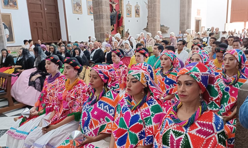 Misa Internacional en la Candelaria