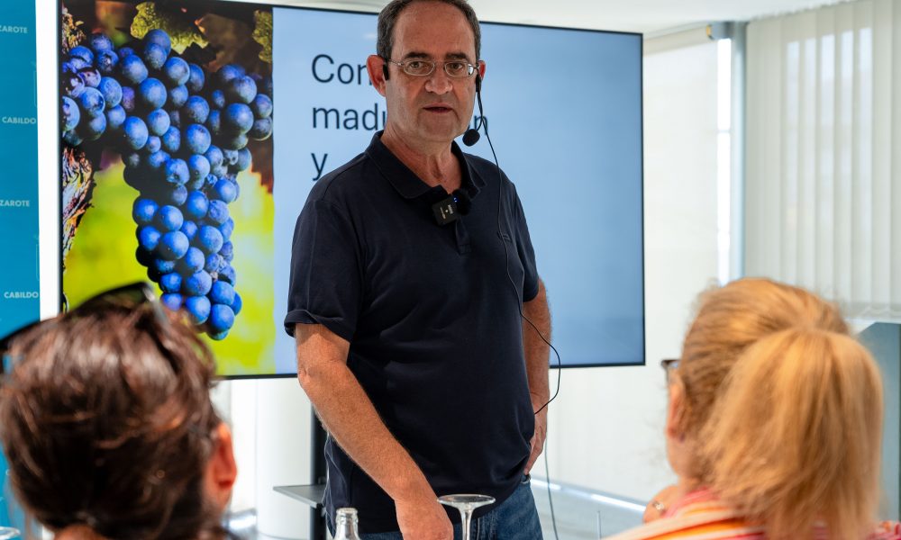 Taller sobre cata de uvas en Lanzarote