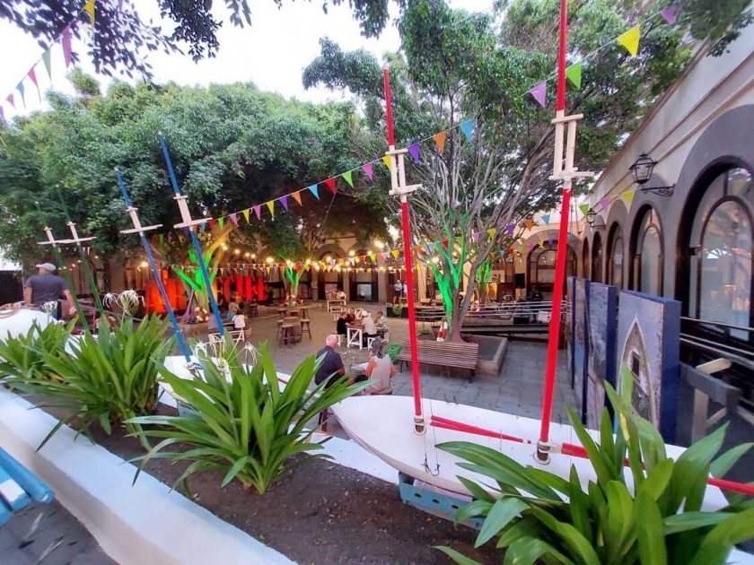 La Recova, engalanada con ventorrillos para las últimas fiestas de San Ginés