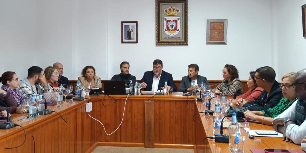 San Bartolomé Facilita Aparcamientos en Vados