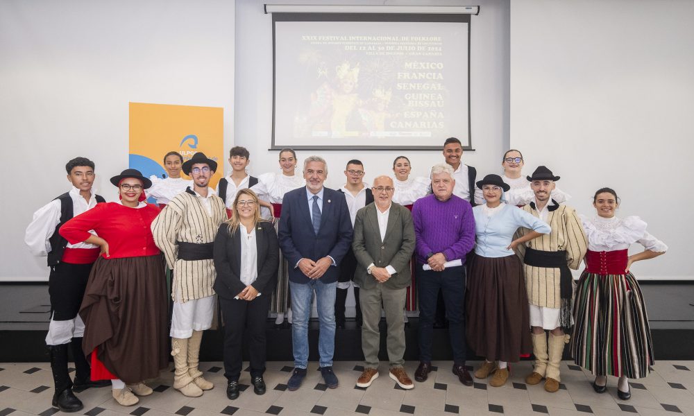 Aniversario de La Asociación Cultural Coros y Danzas