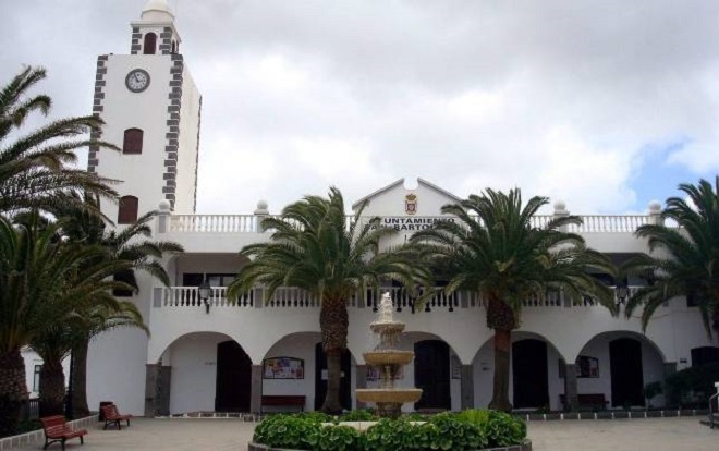 Aparcamientos en vados en San Bartolomé
