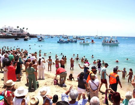 Procesión de la Virgen del Carmen en Playa Blanca
