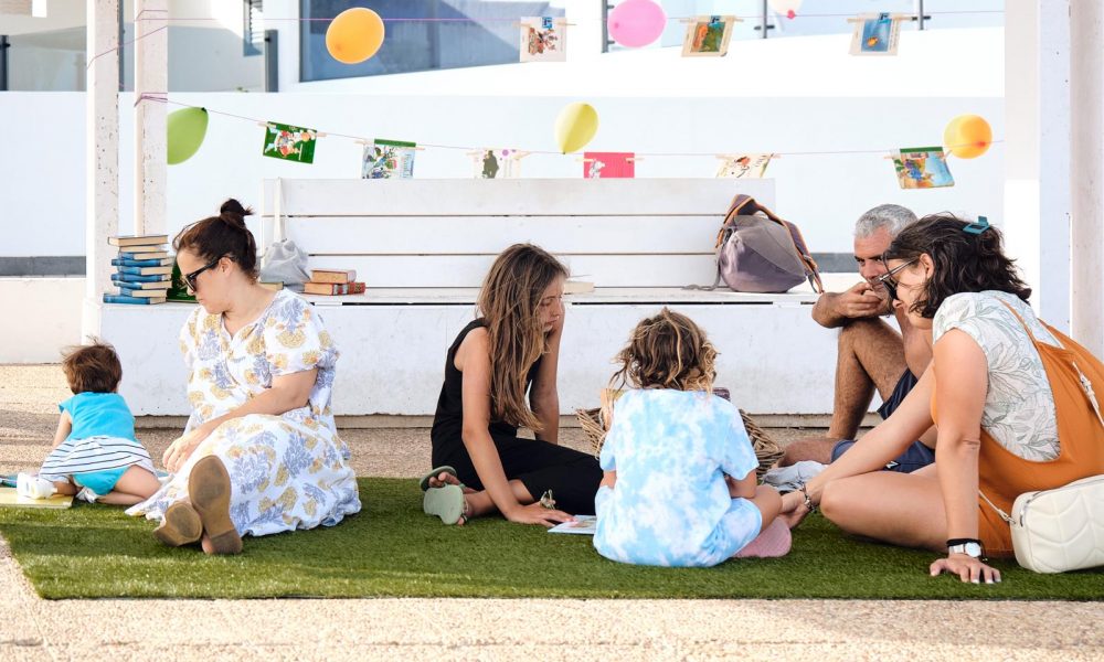 Biblioteca en la playa de San Bartolomé