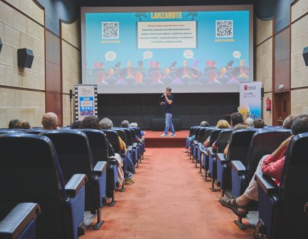 Juventud del Cabildo de Lanzarote proyecta la película “Mamífera” 