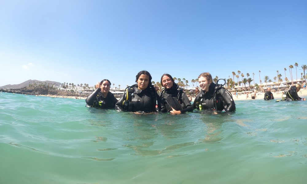 Yaiza anuncia una nueva jornada de bautizos de buceo