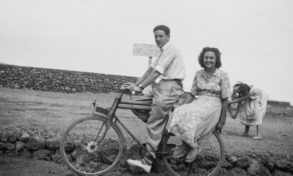 'La mirada artesana': Homenaje al fotógrafo lanzaroteño Javier Reyes