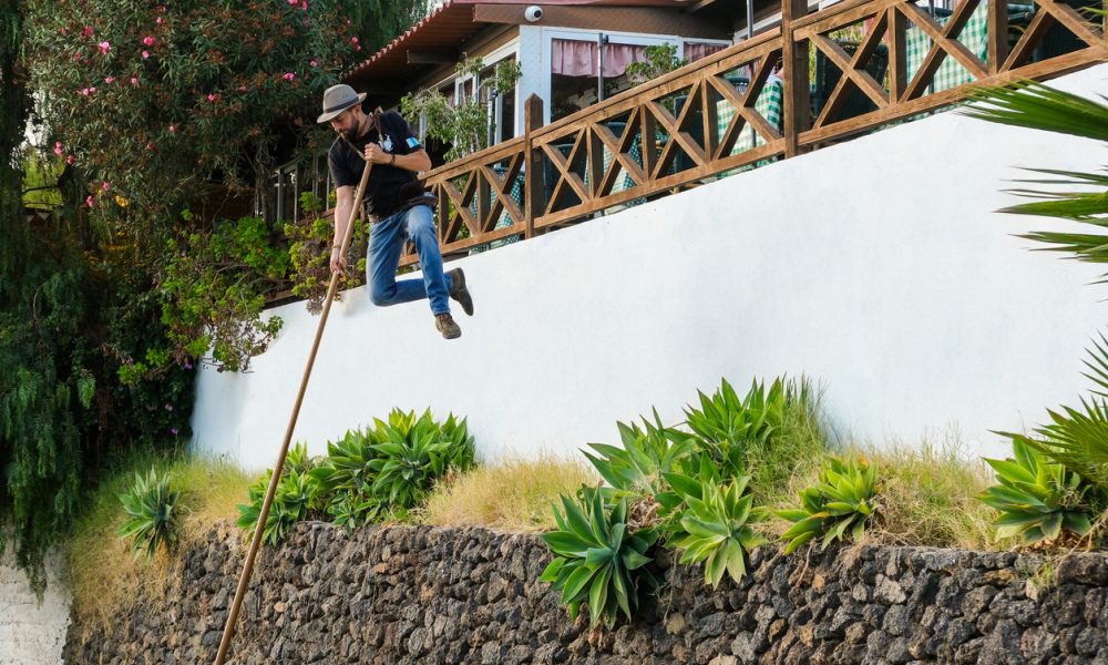 El Salto del Pastor, una disciplina tradicional que renace en Canarias