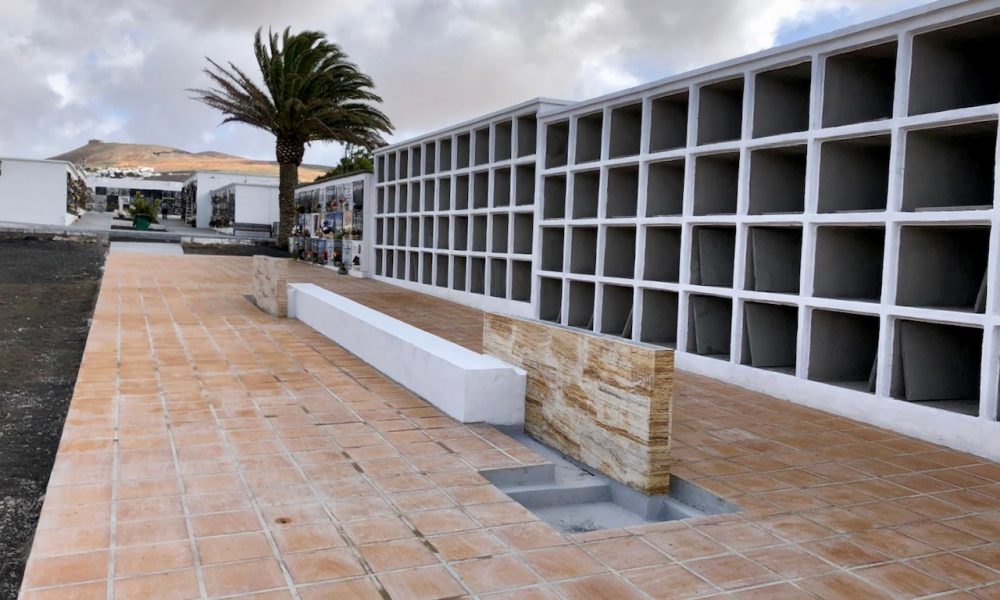 Teguise facilita el acceso a las subvenciones para el traslado de fallecidos
