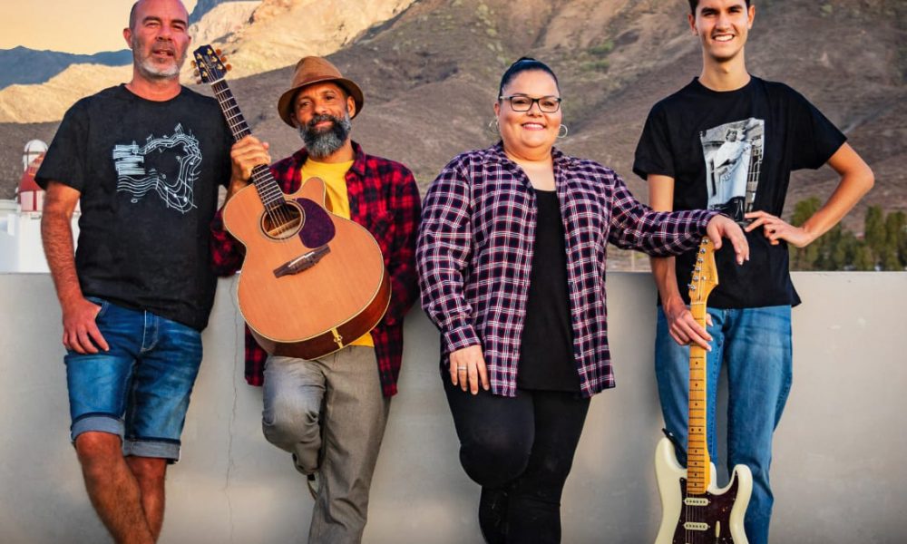 La Sofiband llena de música las noches de la Cueva Pintada