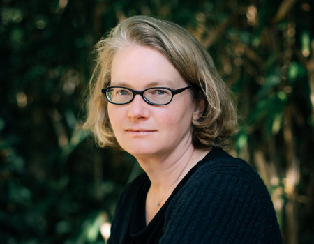 Taina Ternoven presenta su libro `Los rehenes´