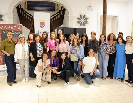 El Cabildo de Lanzarote presenta el libro Pasos de jable y volcán