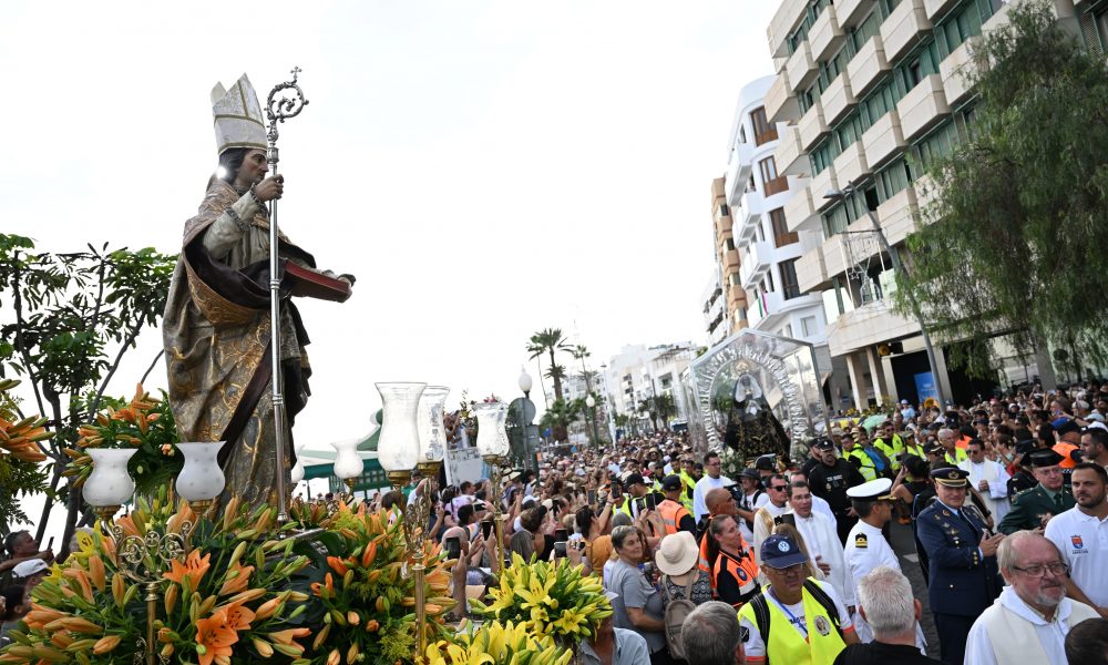 Bajada de la Virgen de los Dolores al Puerto del Arrecife