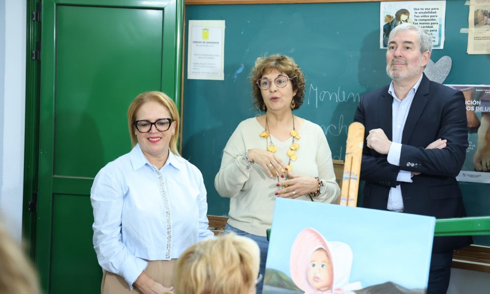 El Cabildo de Lanzarote reconoce el trabajo del Aula Cultural La Destila