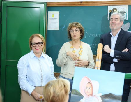 El Cabildo de Lanzarote reconoce el trabajo del Aula Cultural La Destila