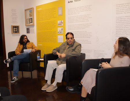El pensamiento crítico y la música en Yaiza. La exposición ‘Arte. Yaiza. La colección’ invita a la reflexión cultural de Lanzarote