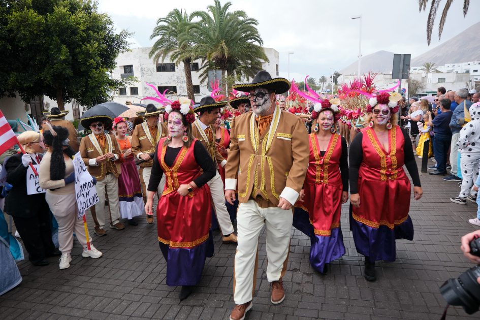 Carnaval de día San Bartolomé 2025