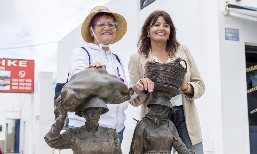 Homenaje a la mujer graciosera
