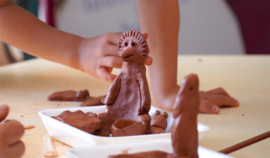 Ídolos y Barro: descubriendo el arte ancestral en Cueva Pintada