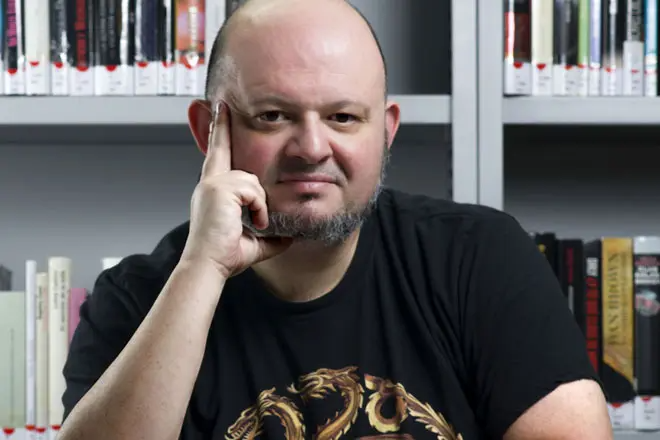 https://www.masscultura.com/novela-de-jose-ramon-navas/