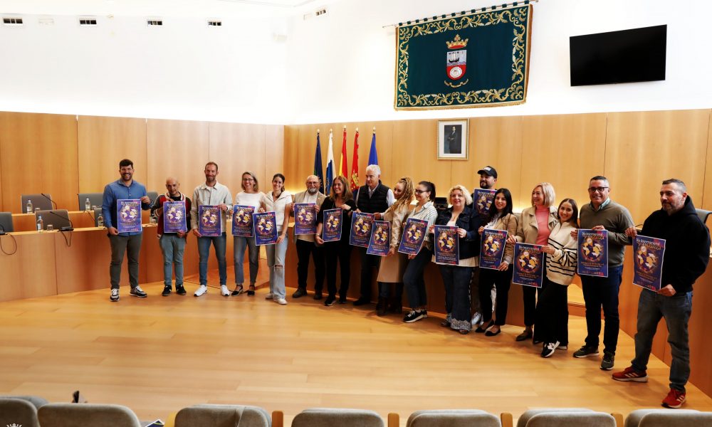 Tías celebra el Día Internacional de la Danza con cientos de bailarines en el Pabellón Municipal