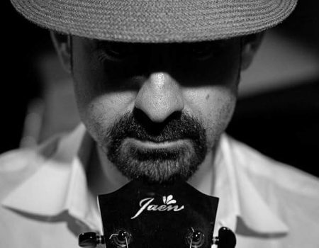 La Fundación Nanino Díaz Cutillas lleva al escenario del Teatro Cruce de Culturas de Agüimes al guitarrista Yul Ballesteros