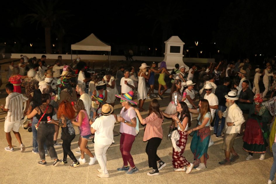 Las Breñas lanza una oda a la alegría en su encuentro carnavalero