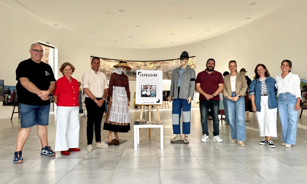 Exposición de Vestimenta Tradicional Canaria