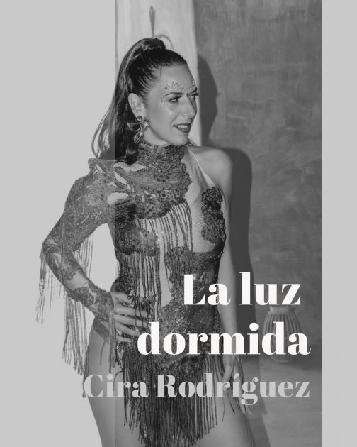 La artista canaria Cira Rodríguez presenta “La luz dormida”, una pista de dance electrónico con producción cinematográfica y tintes operísticos.