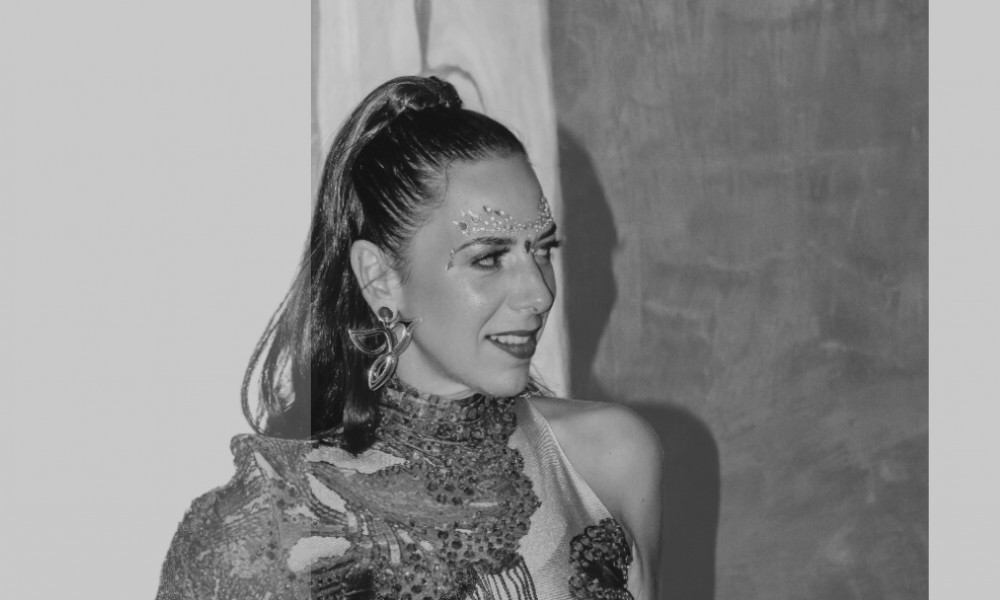 La artista canaria Cira Rodríguez presenta “La luz dormida”, una pista de dance electrónico con producción cinematográfica y tintes operísticos.