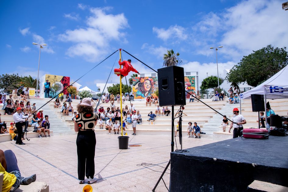 Ttitiritías vuelve a llenar las calles de alegría y solidaridad