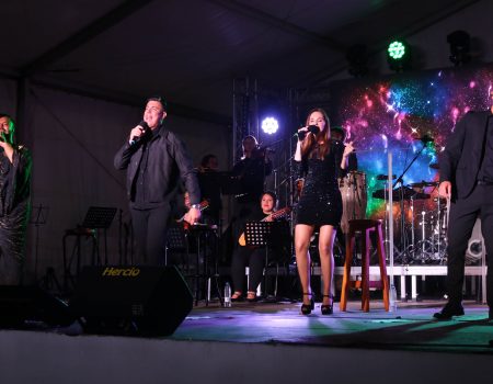 Los Cantadores y Shaila Dúrcal emocionan en Femés