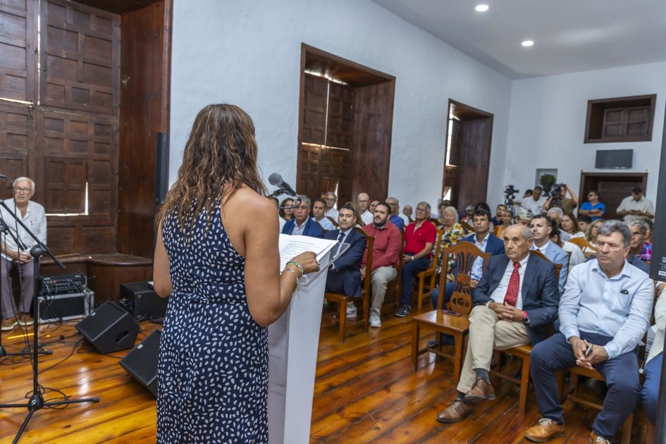 Homenaje del Ayuntamiento a ex alcaldes y otras personas que contribuyeron a consolidar el Mercadillo