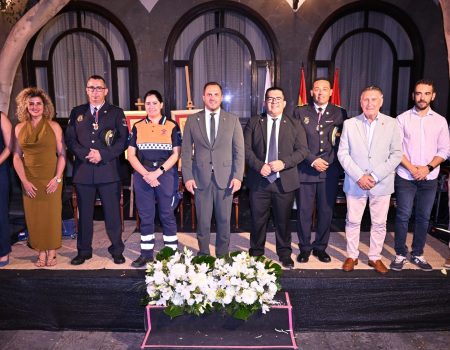 Arrecife entrega Medallas de la Ciudad a Protección Civil y policías locales