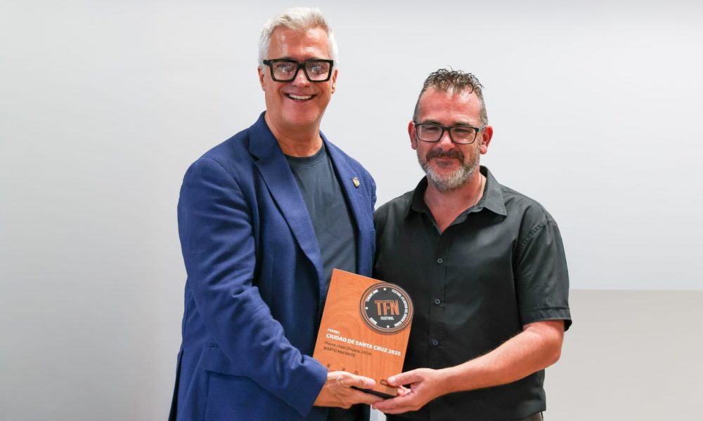 Marto Pariente recibe el Premio Ciudad de Santa Cruz 2025 de Novela Criminal