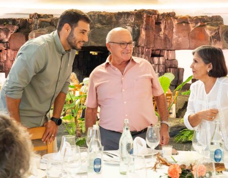 Rosmen Quevedo felicita a la Asociación de Amigos de la Tercera Edad de Altavista