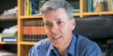 El profesor Ricardo Guerrero ofrece una charla en Lanzarote sobre energías renovables