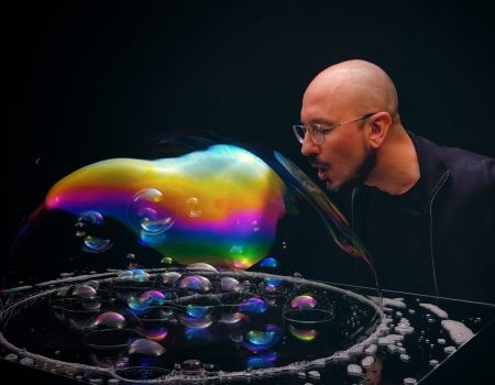 Magic Bubble llega a la Casa de la Cultura Agustín de la Hoz, el fascinante mundo de las pompas de jabón, el 15 de noviembre en Arrecife