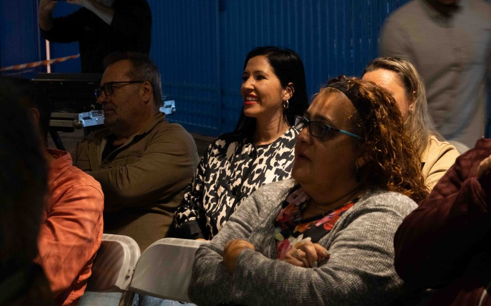 Cruce de Caminos llena el Centro Cívico de Arrecife. El evento organizado por Cultura Arrecife, dirigida por la concejala Abigail González.
