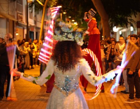 Navidad Arrecife 2025 ilumina la Navidad con un encendido histórico y cerca de 6.000 figuras decorativas. Iluminación navideña 2025
